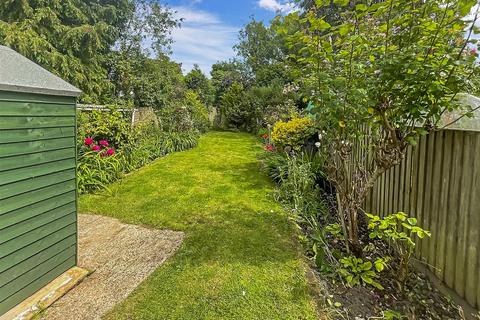 54 Maypole Road, Ashurst Wood, East Grinstead, RH19 3QY