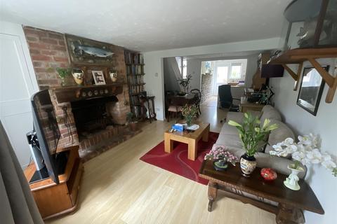 2 bedroom cottage for sale, Maypole Road, East Grinstead, West Sussex