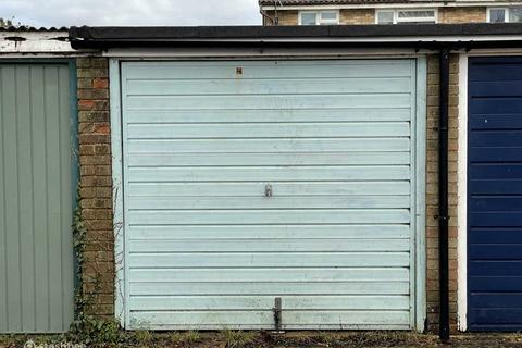 Garage to rent, Hollytrees, Bar Hill CB23