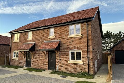 3 bedroom semi-detached house for sale, Laurie Shepherd Close, Halesworth, Suffolk