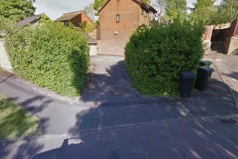 Garage to rent, Lowden Close, Winchester SO22
