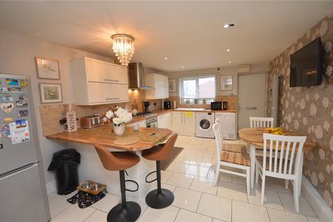 2 bedroom terraced house for sale, Leasowe Close, Leeds, West Yorkshire
