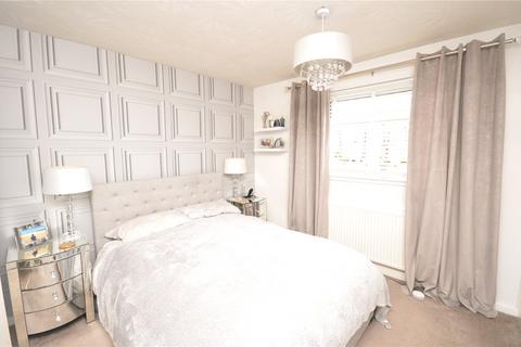 2 bedroom terraced house for sale, Leasowe Close, Leeds, West Yorkshire