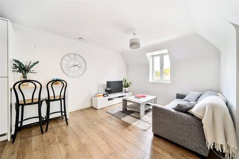 1 bedroom flat for sale, Molesey Road, Hersham, Surrey, KT12