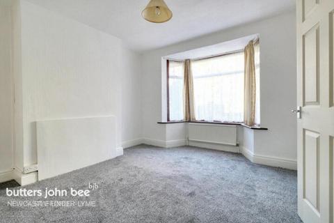 3 bedroom semi-detached house to rent, Weston Road, Stafford