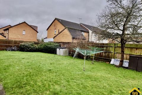 1 bedroom flat for sale, Abbotswood Way, Hayes, Greater London, UB3