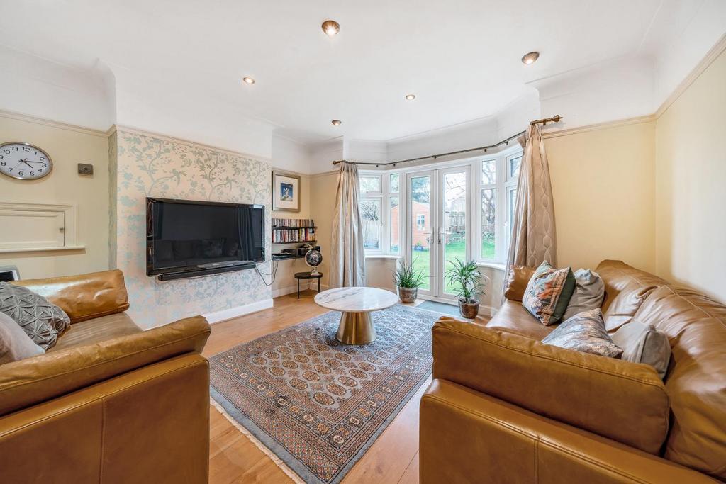 Hartland Way, Shirley 3 bed detached house for sale £750,000