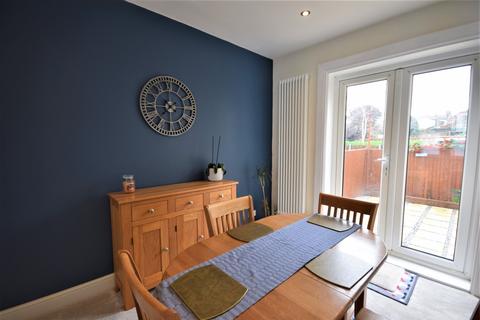 3 bedroom terraced house to rent, St. Lukes Avenue Ramsgate CT11