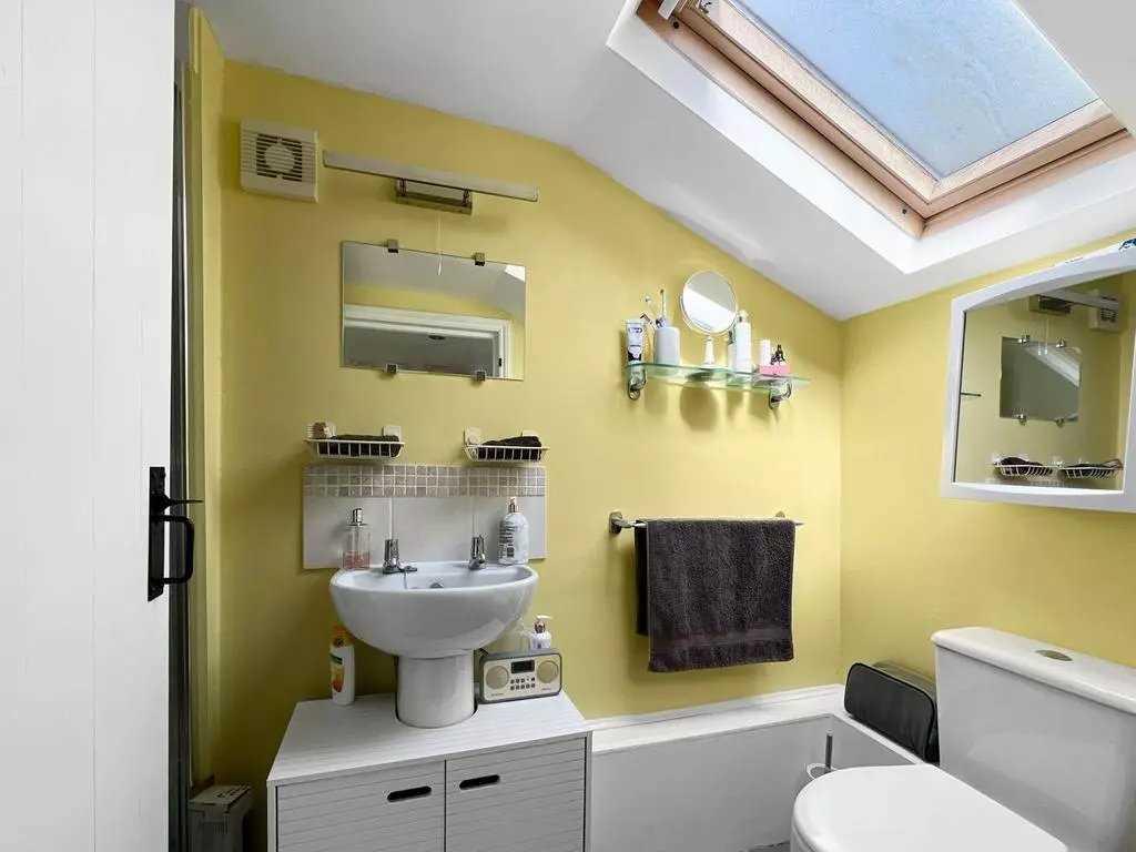 En Suite Shower Room