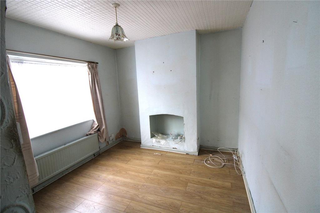 Gorse Hill, Swindon SN2 2 bed house for sale £165,000