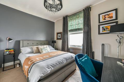 4 bedroom semi-detached house for sale, Moyser Road, Furzedown, London, SW16