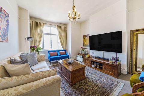 4 bedroom terraced house for sale, Moyser Road, Furzedown, London, SW16