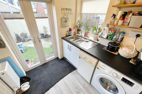 4 bedroom terraced house for sale - Warbreck Drive, North Shore FY2