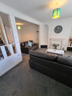 2 bedroom house to rent, Carmarthen Road, Cwmbwrla, Swansea