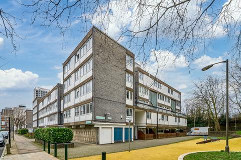 3 bedroom flat for sale, Thomas Baines Road, Battersea SW11