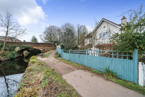 undefined, St. Johns Road, Woking