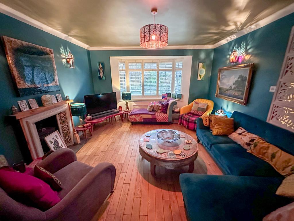 Lounge 1