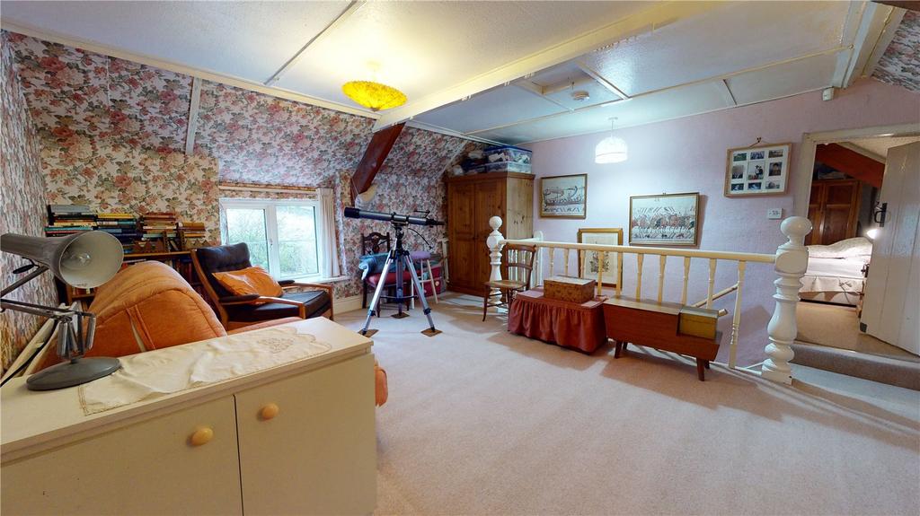 Landing/Bedroom