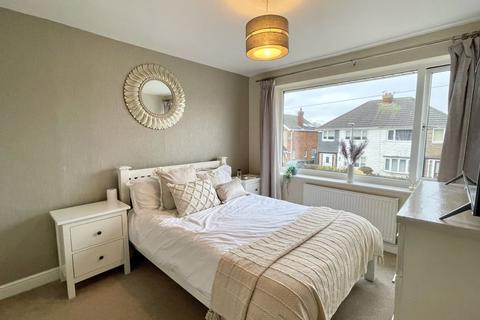 14 Bayons Avenue, Grimsby, DN33 3LN