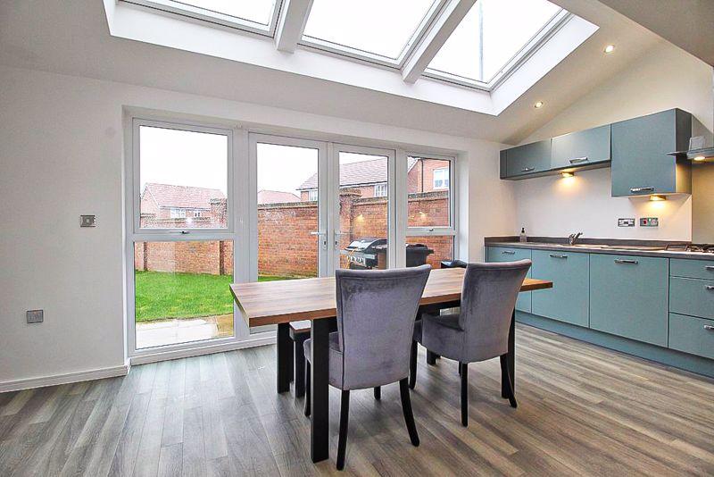 Dining kitchen