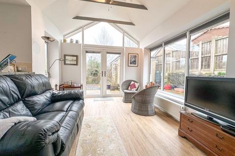 4 bedroom detached bungalow for sale, Mow Lane, Gillow Heath. ST8 6QH