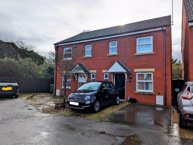 Windfall Way, Longlevens, Gloucester 3 bed semidetached house for sale
