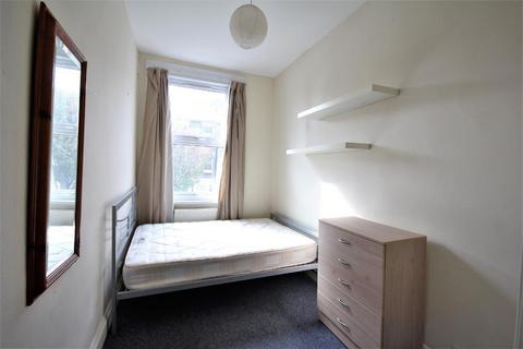 4 bedroom maisonette to rent, Romily Road, Finsbury Park, London, N4 2QX