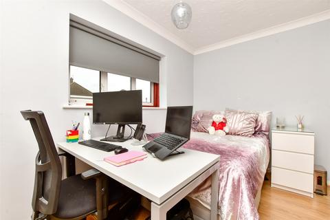 149 Brian Road, Romford, RM6 5BS
