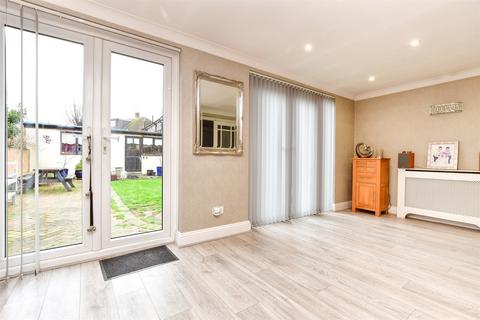 149 Brian Road, Romford, RM6 5BS