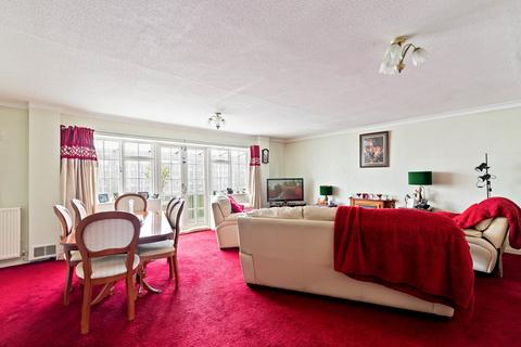 2 bedroom flat for sale, Shorncliffe Road, Folkestone, CT20