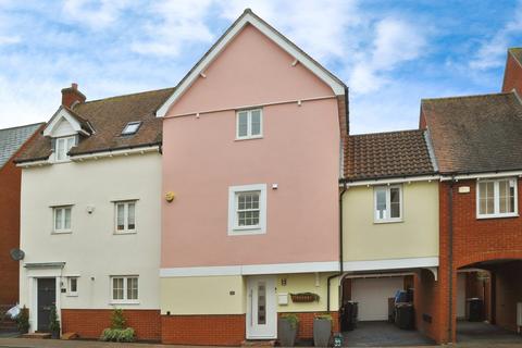 3 bedroom townhouse for sale - Wharton Drive, Springfield, Chelmsford, CM1