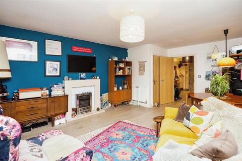 4 bedroom house for sale - Watson Way, Crowborough