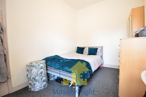 4 bedroom end of terrace house to rent - Westminster Road, Selly Oak, Birmingham B29