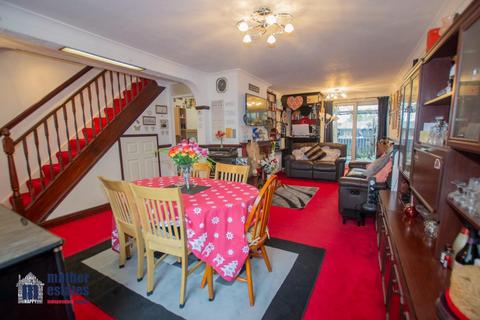 3 bedroom terraced house for sale, Norwich Close, Stevenage