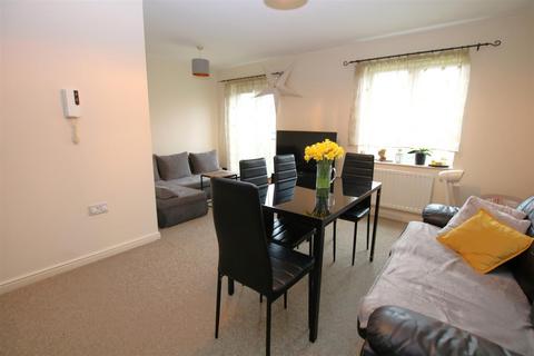 2 bedroom apartment for sale, River View, Northampton