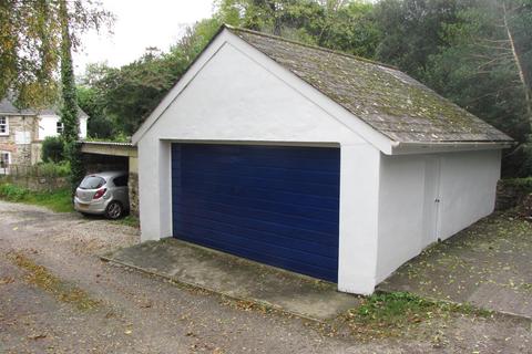 Garage for sale, Coosebean, Truro