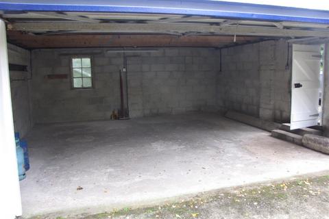 Garage for sale, Coosebean, Truro