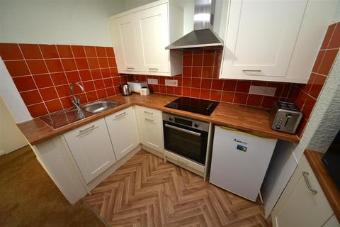 1 bedroom flat for sale, Warwick House, The Norton
