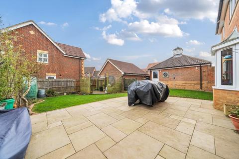 37 Chestnut Close, Kings Hill, West Malling, ME19 4FP