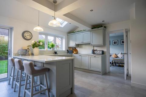58 Allington Drive, York, YO31 0NN