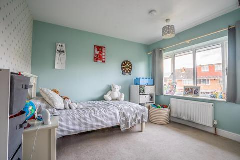 58 Allington Drive, York, YO31 0NN