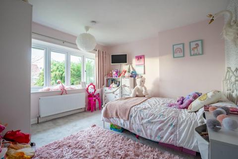 58 Allington Drive, York, YO31 0NN