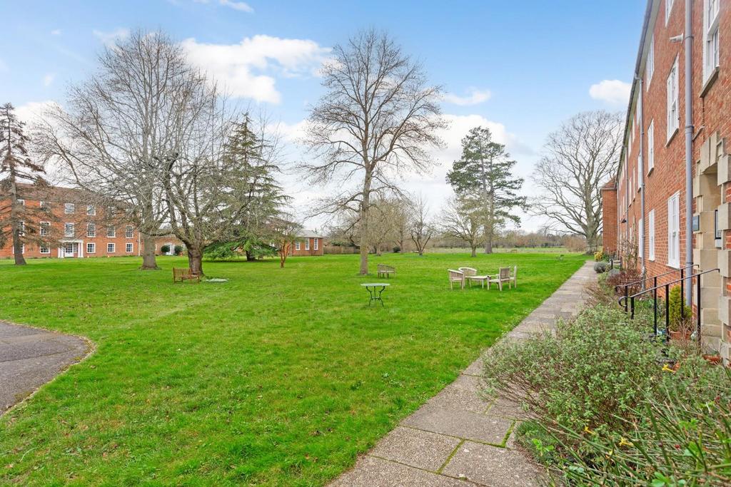 Communal Grounds