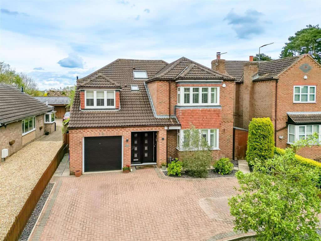 Main Street, Elvington, York, YO41 5 bed detached house for sale £595,950