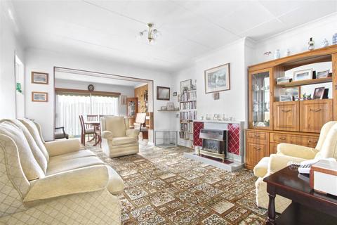 53 Winton Drive, Cheshunt, Waltham Cross, EN8 9JR