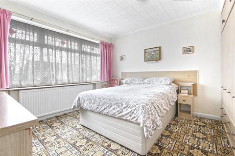 53 Winton Drive, Cheshunt, Waltham Cross, EN8 9JR