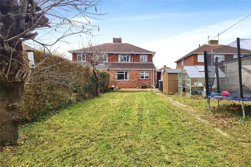 Blair Road, Trowbridge 3 bed semidetached house for sale £250,000