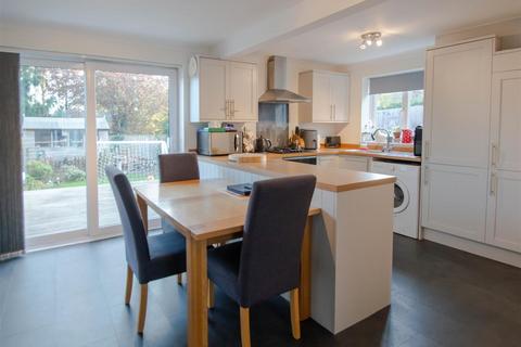 18 Abbotts Road, Haverhill, CB9 0DQ