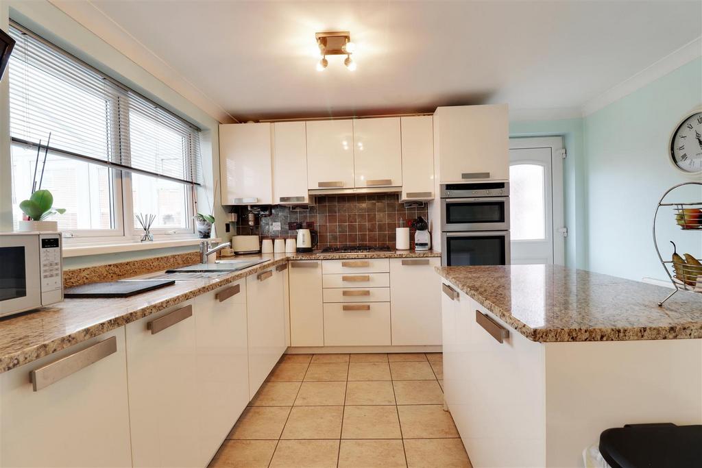 IMG 7711-IMG 7713.jpg