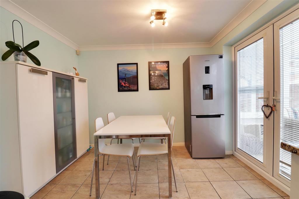 IMG 7714-IMG 7716.jpg